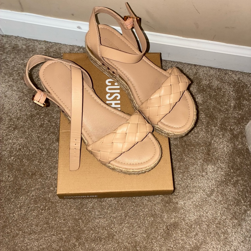 Guess Tan Woven Strap Sandals